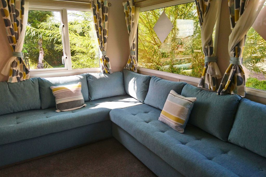 Property photo 2 of 5 3 2