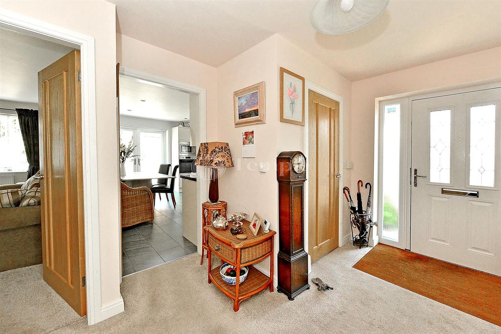Property photo 3 of 24
