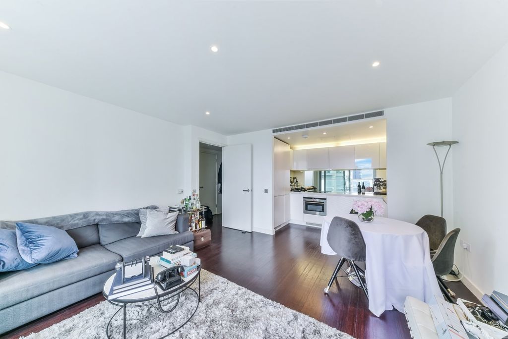 Property photo 3 of 14 Living Area