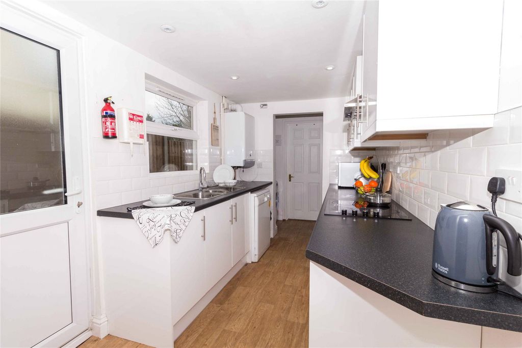 Property photo 3 of 6 Picture No. 04