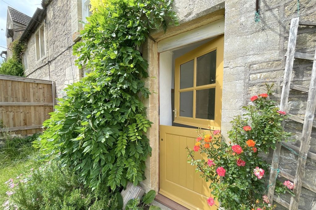 Property photo 3 of 14 Stable Door