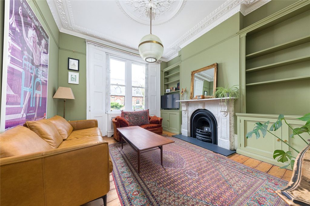 Property photo 1 of 21