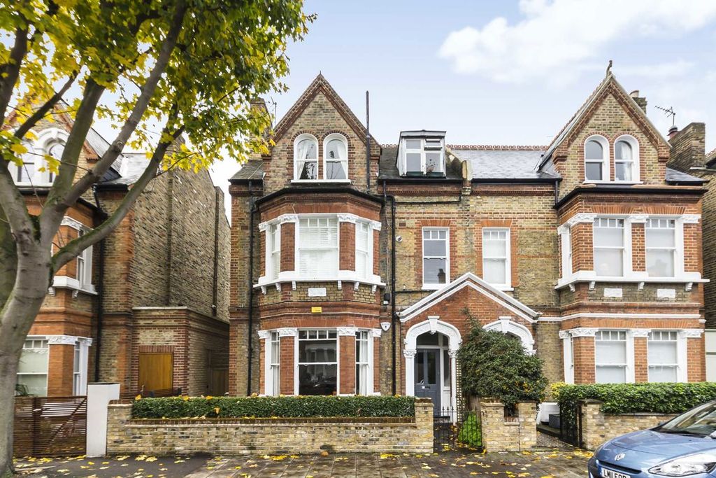 Property photo 1 of 5