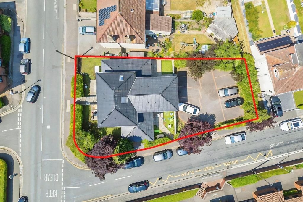 Property photo 2 of 43 d4138907-107387_34032252_Img_67_0000.Jpeg