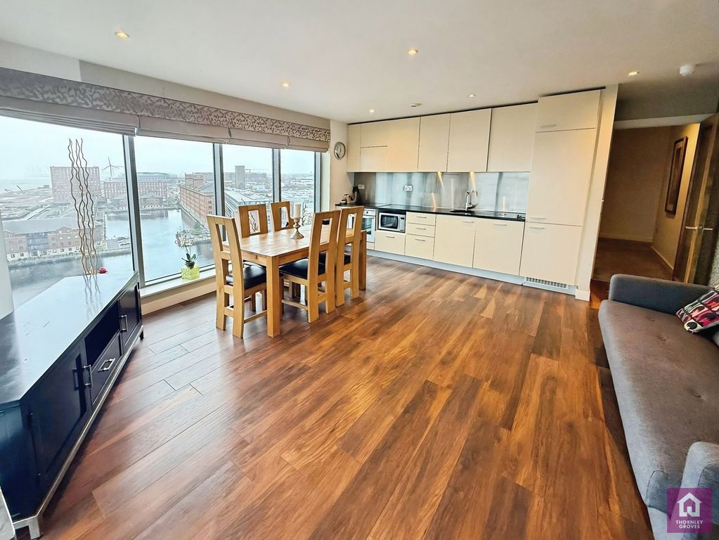 Property photo 3 of 10 Pbox-Img.Jpg