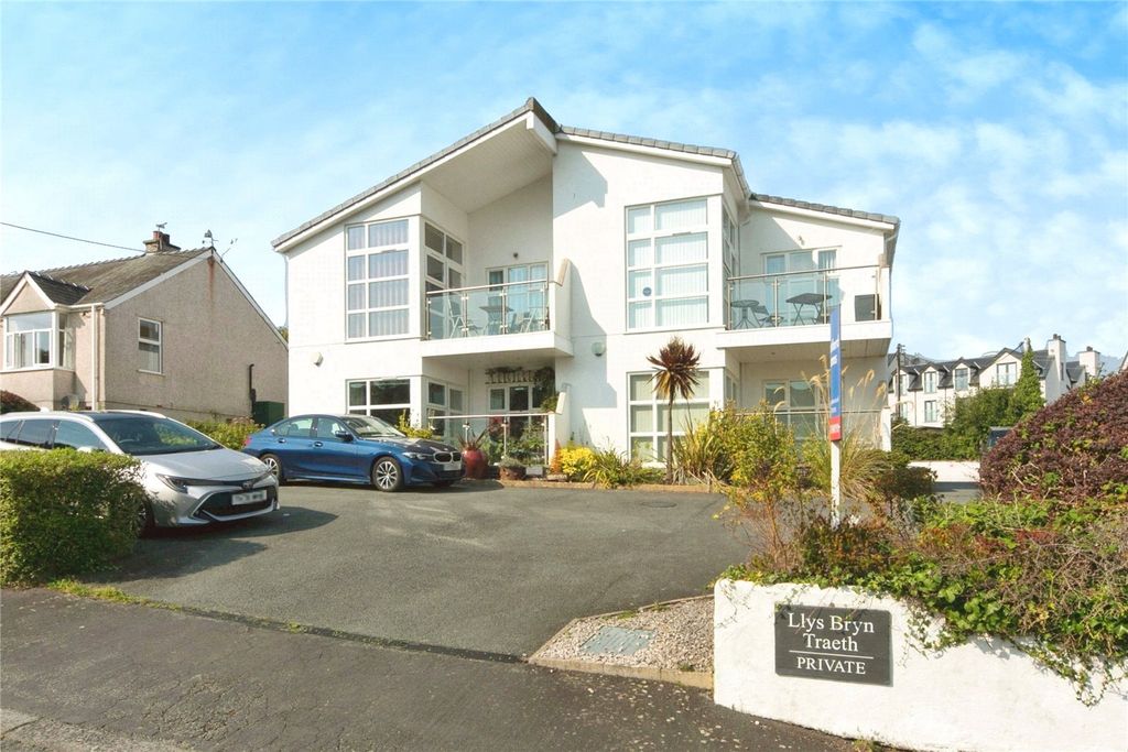 Additional image 12 of 2 bed flat for saleFfordd Cynlas, Benllech, Isle Of Anglesey LL74