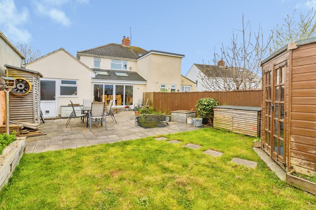 Property photo 2 of 30