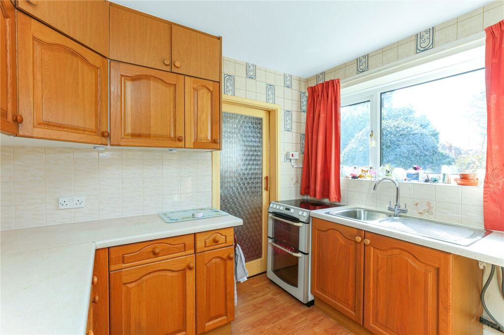 Property photo 2 of 20