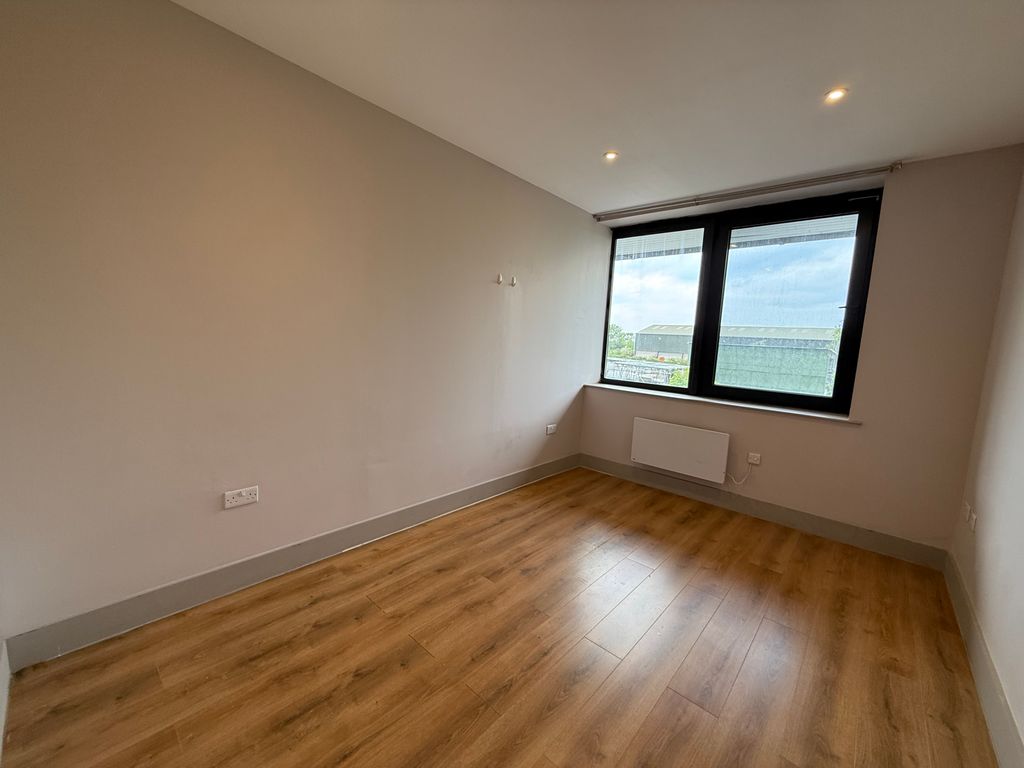 Property photo 1 of 6 Bedroom 1