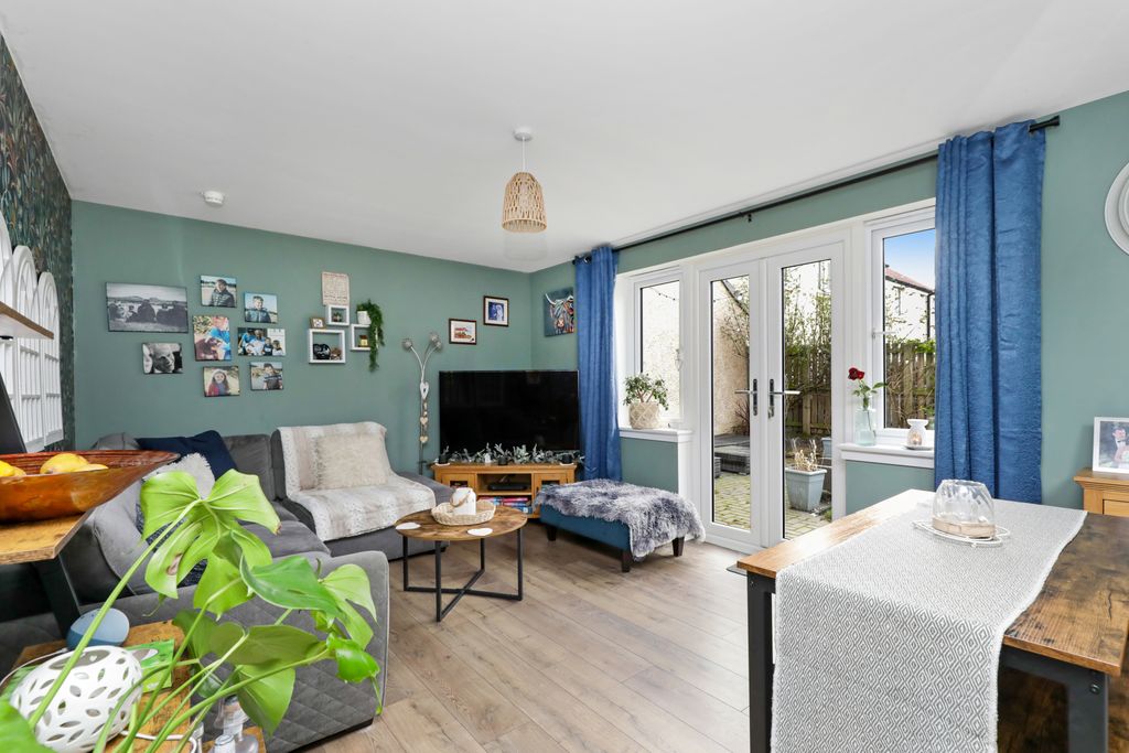 Property photo 2 of 17 Property Image 2