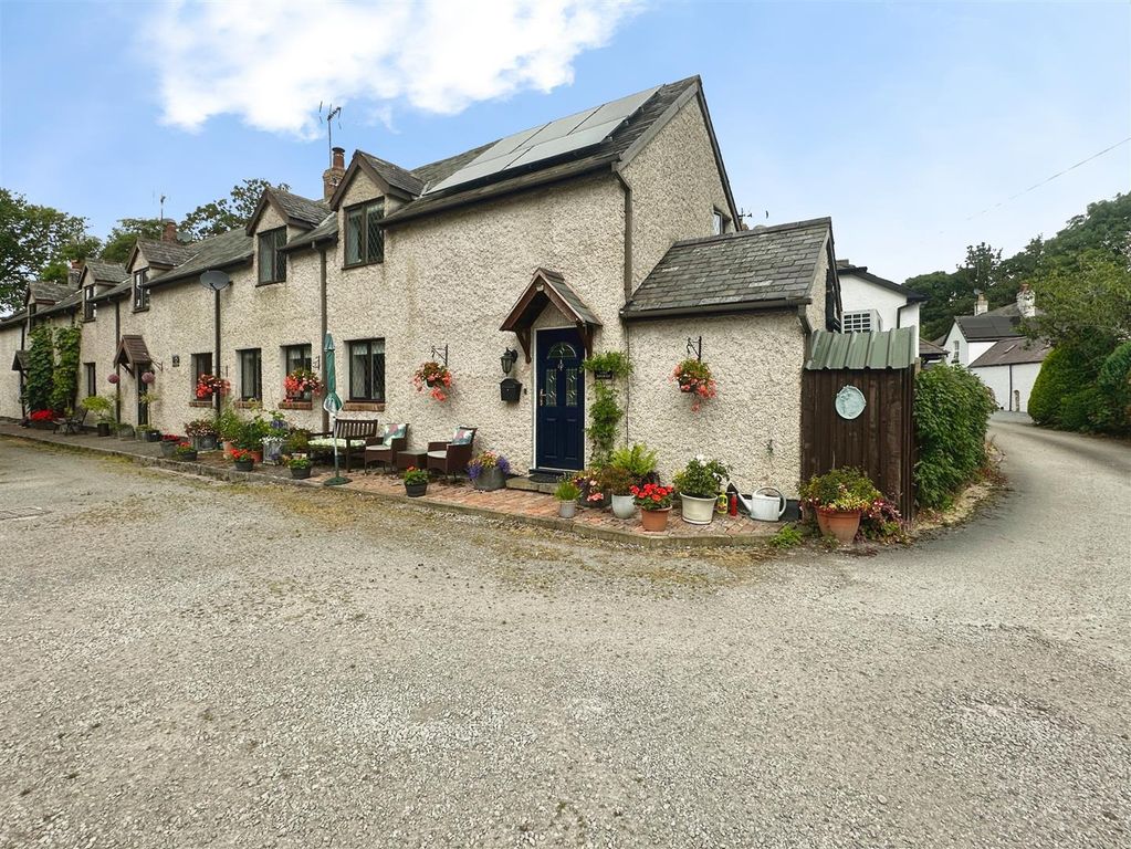 Property photo 1 of 18 Front Aspect View 2.Jpg