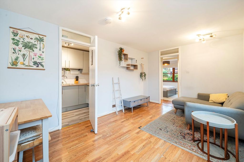 Property photo 2 of 4