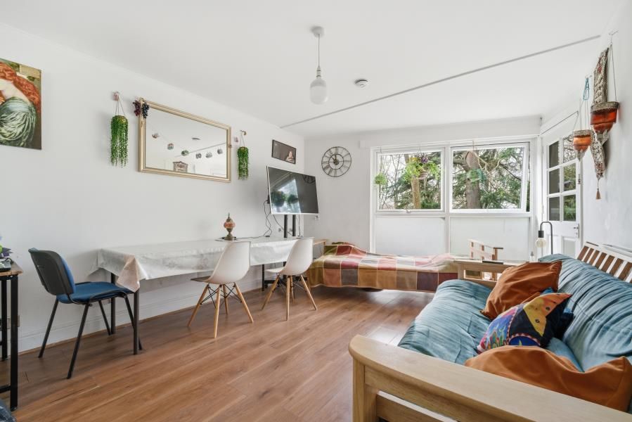 Property photo 2 of 6