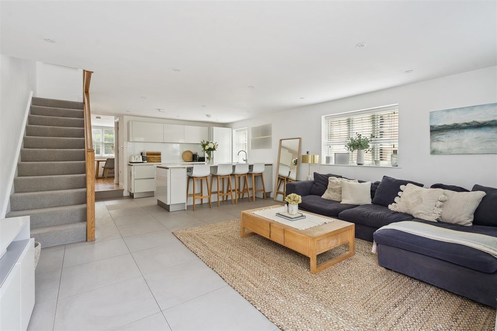 Property photo 2 of 19 Open Plan Living