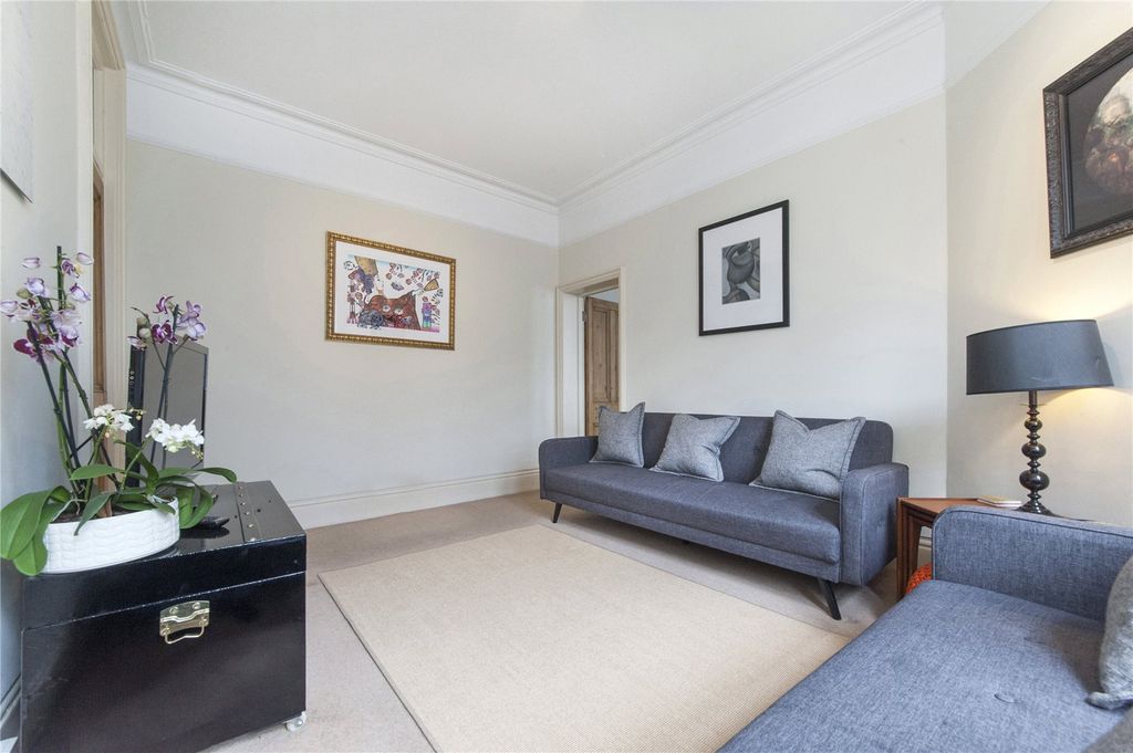 Property photo 3 of 12 Picture No. 13