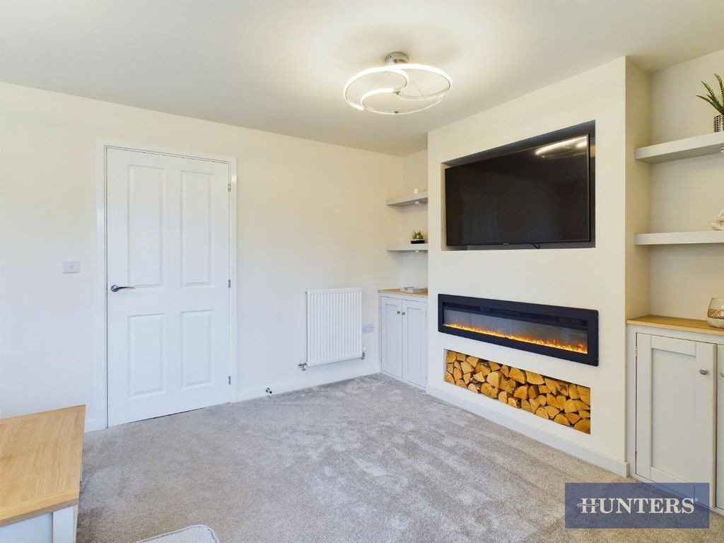 Property photo 3 of 20 Cam01999G0-Pr0305-Still006.Jpg