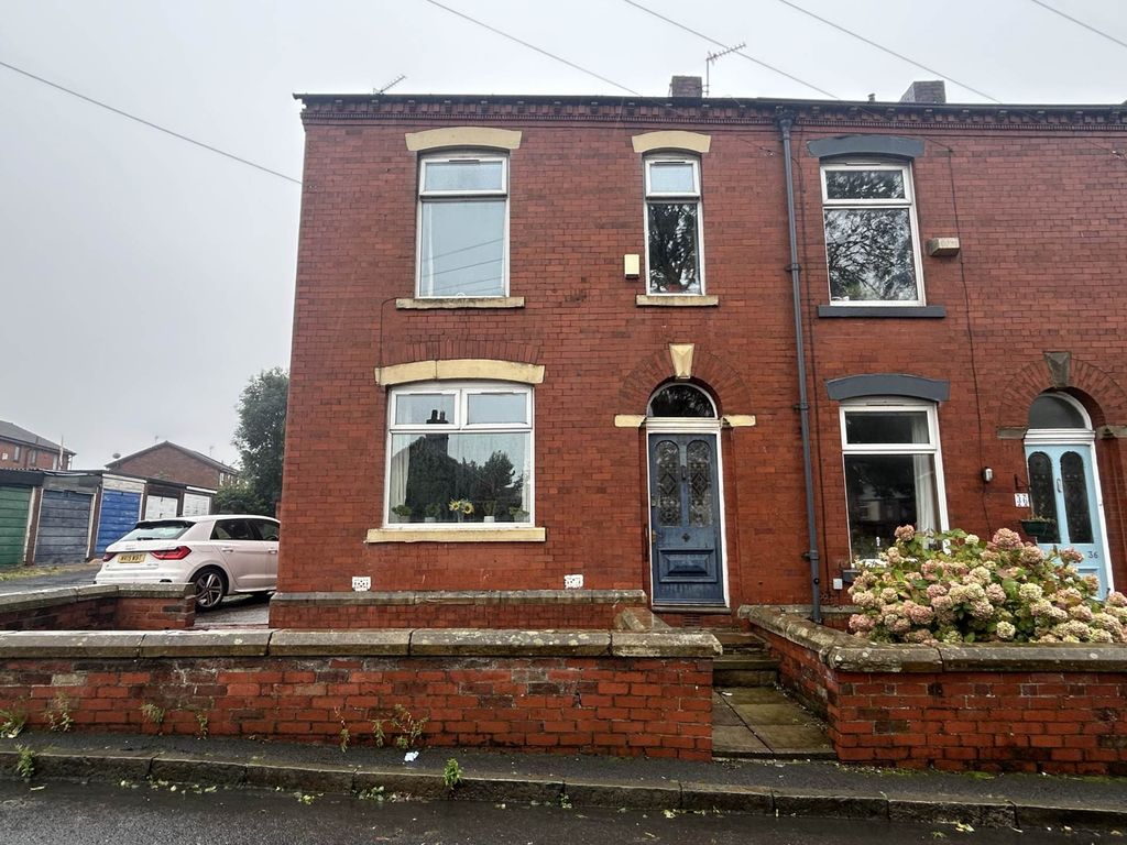 Property photo 1 of 17