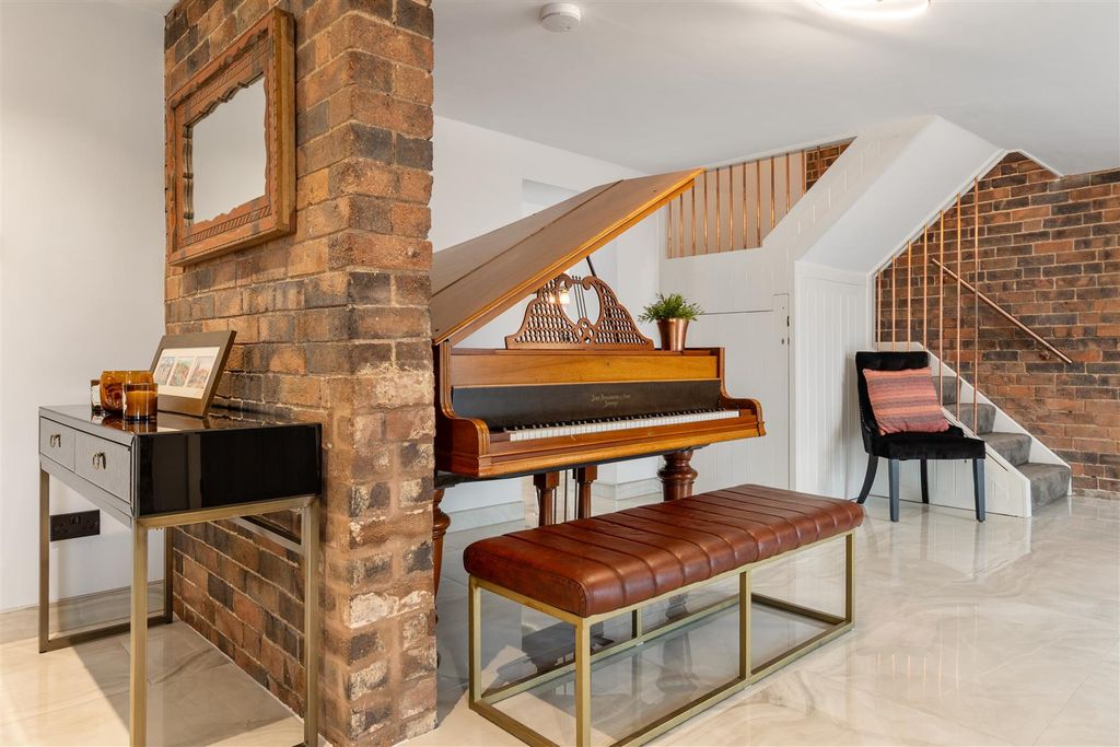 Property photo 3 of 40 Dsc_3403-Hdr.Jpg