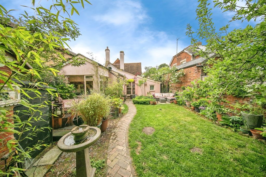Property photo 3 of 17