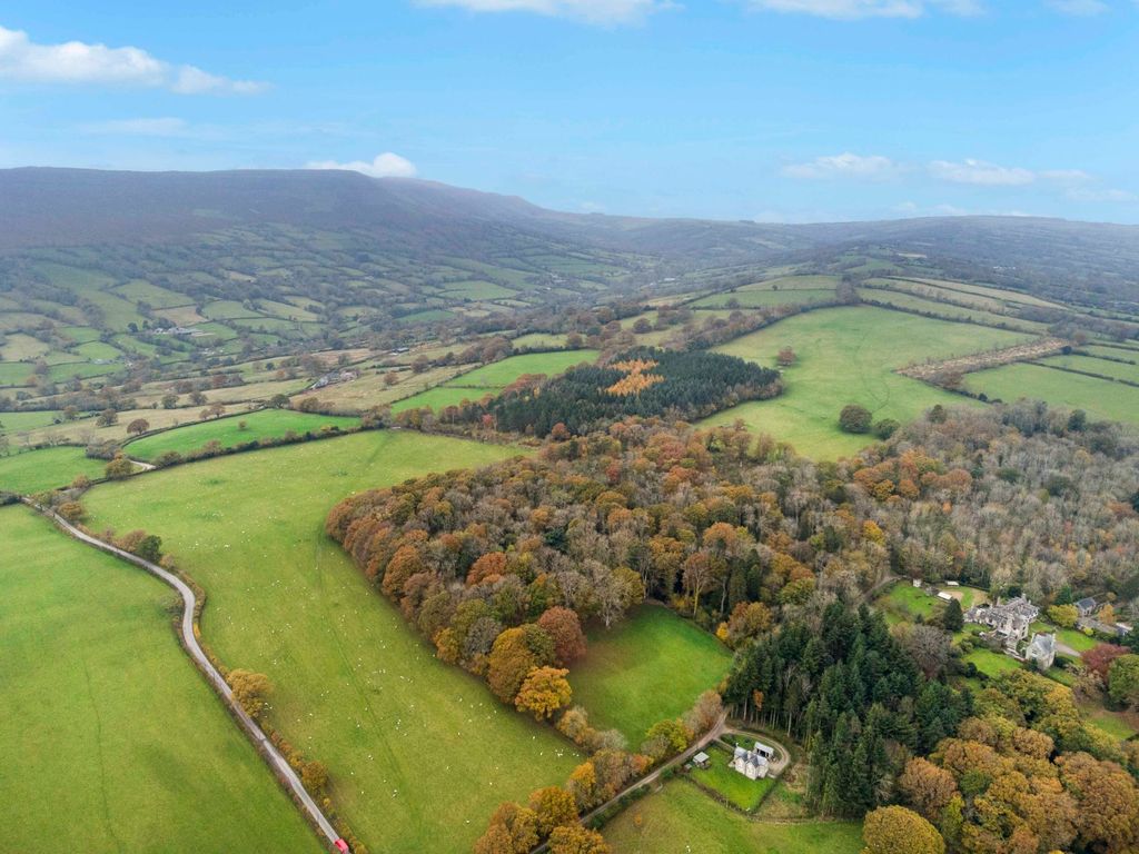 Property photo 1 of 8 Picture 1