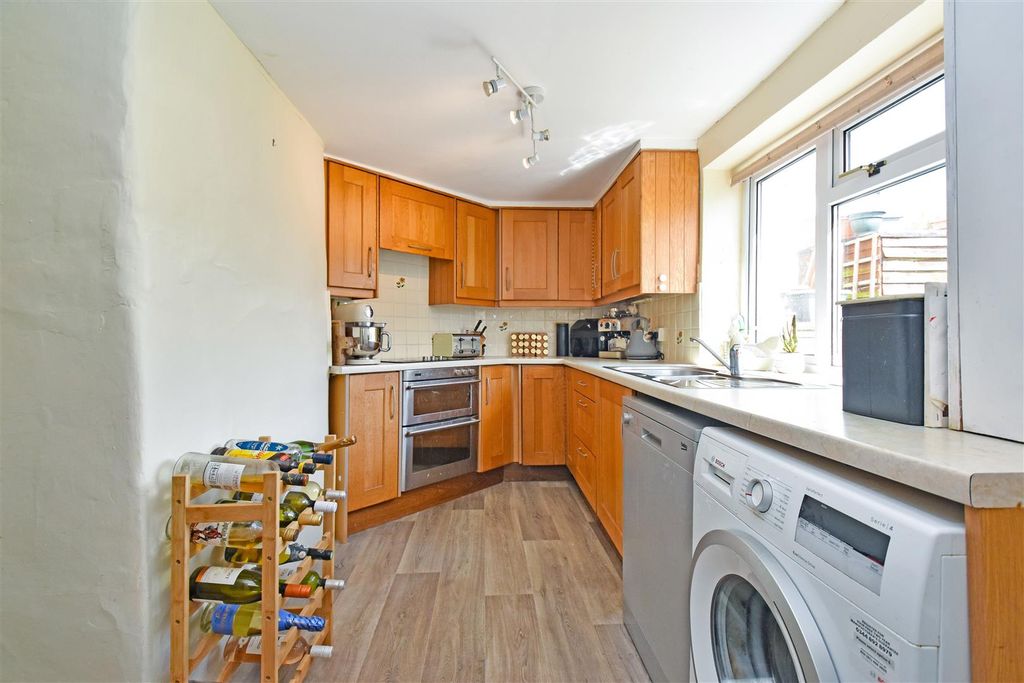 Property photo 3 of 16 Ph7_6530316.Jpg