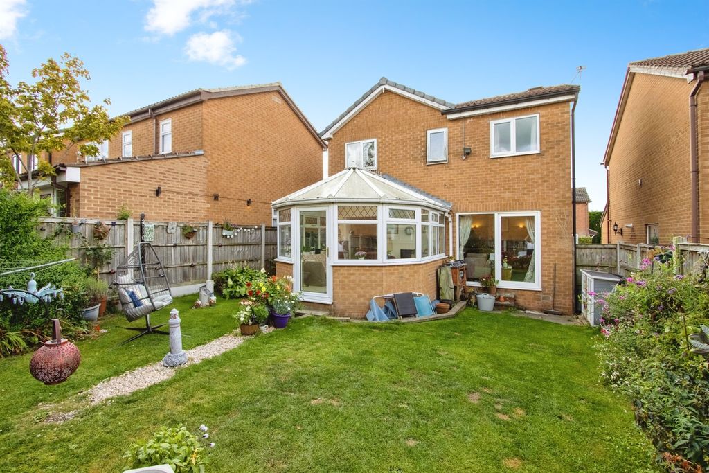 Property photo 2 of 17