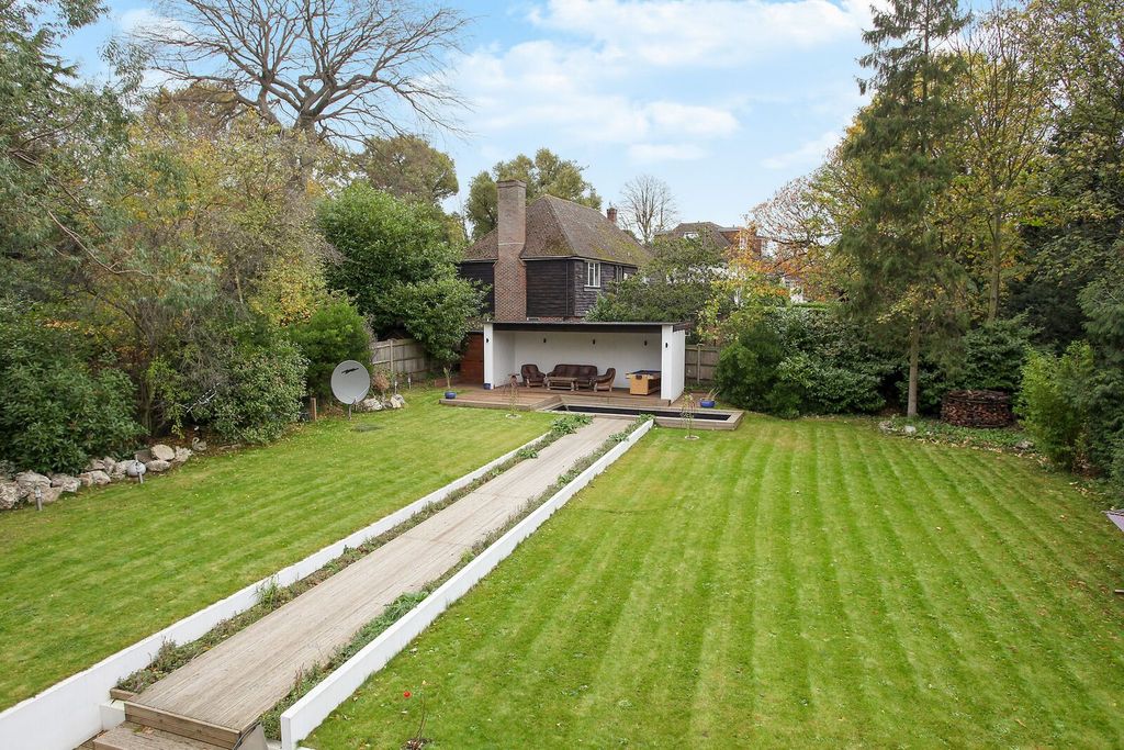 Property photo 3 of 5