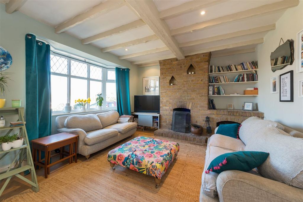 Property photo 3 of 26