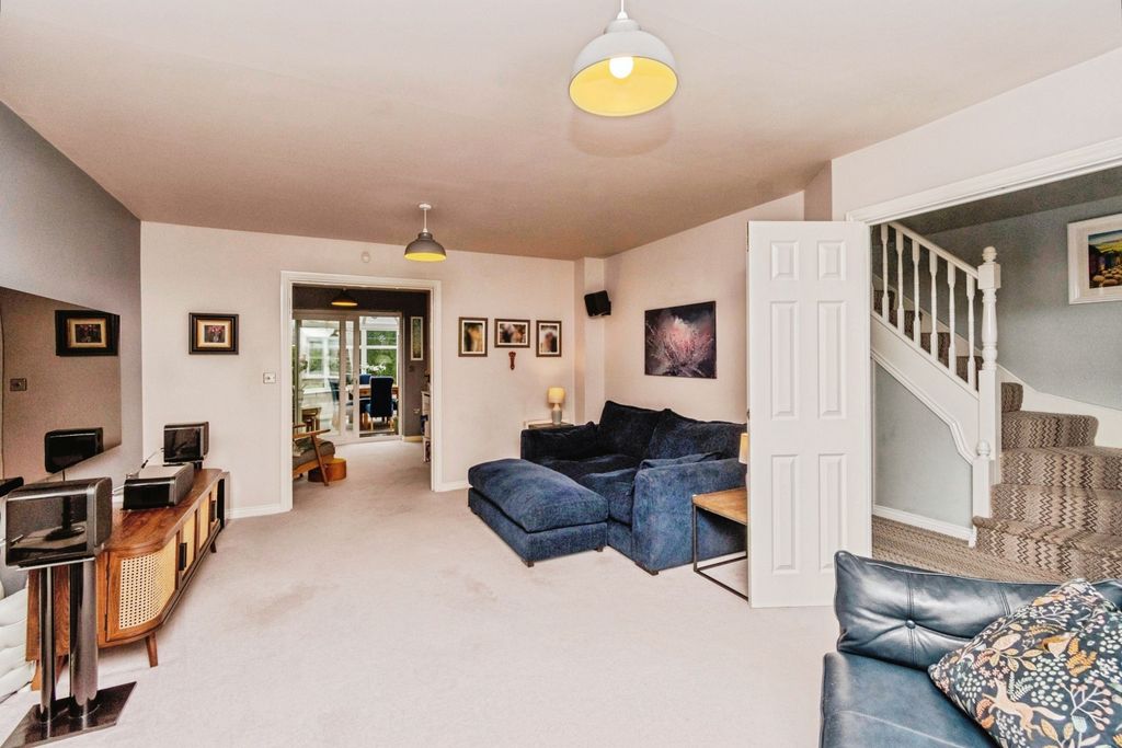 Property photo 3 of 20 Living Room