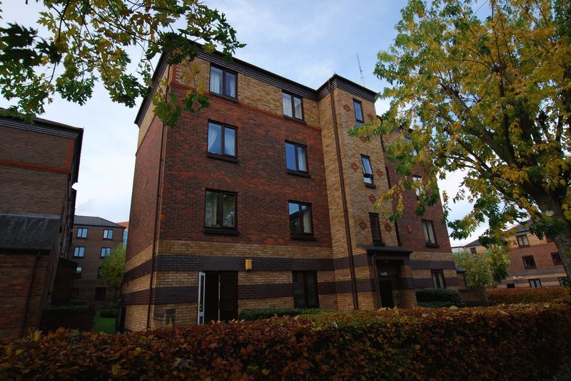 Property photo 1 of 11 Photo 6