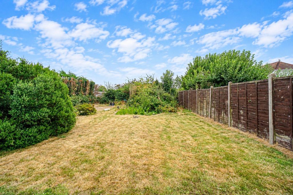 Property photo 2 of 18 B578503B-4674-40E3-8432-c2913B1F36d8.Png
