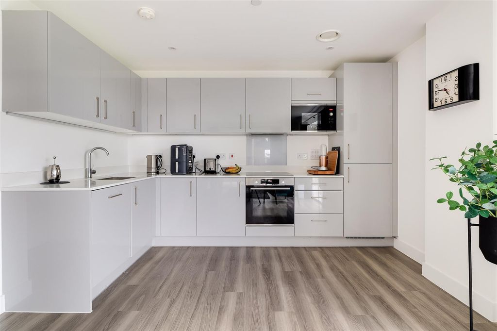 Property photo 2 of 17 Img (10).Jpg