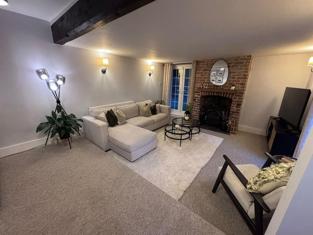 Property photo 3 of 35 P33.Jpg