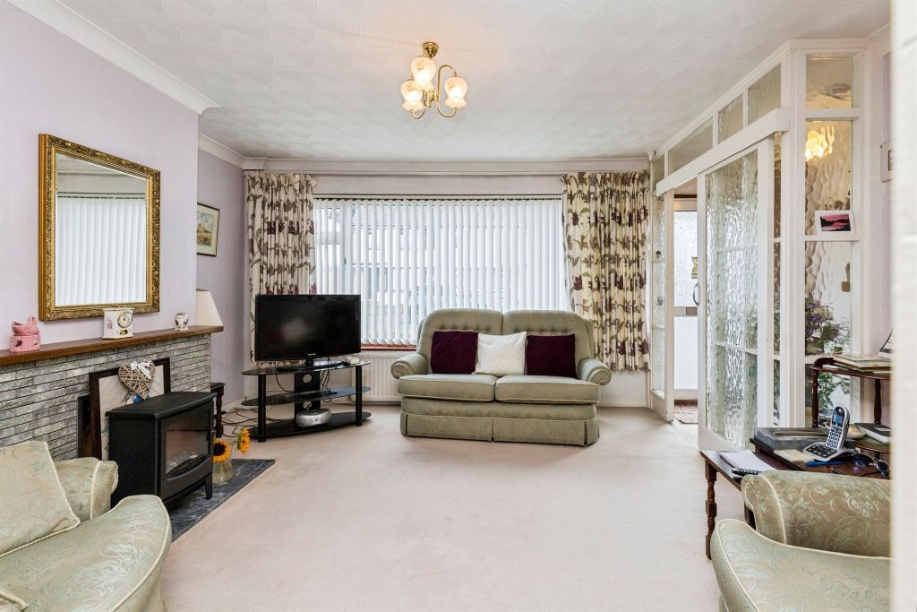 Property photo 2 of 20