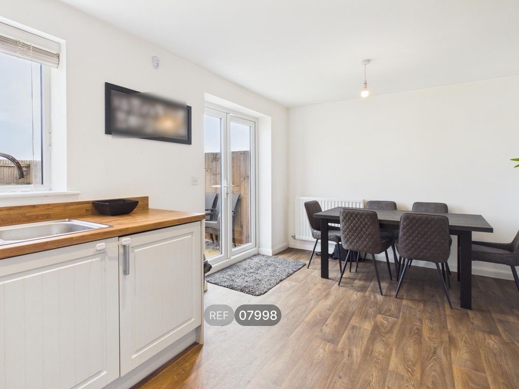 Property photo 3 of 35 Kitchen/Dining Room
