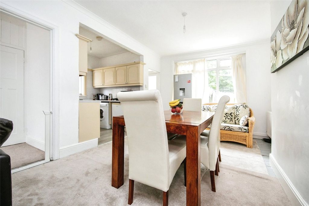 Property photo 2 of 18 Dining Room