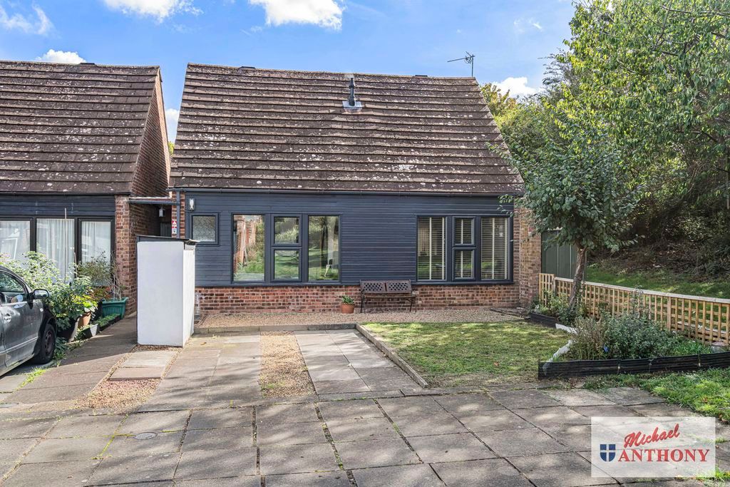 Property photo 1 of 12 Photo 16