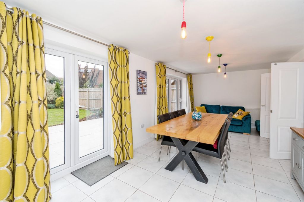 Property photo 2 of 23