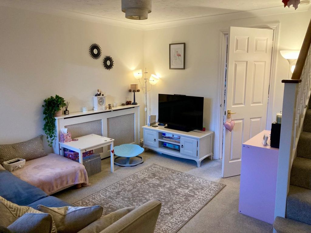 Property photo 2 of 7