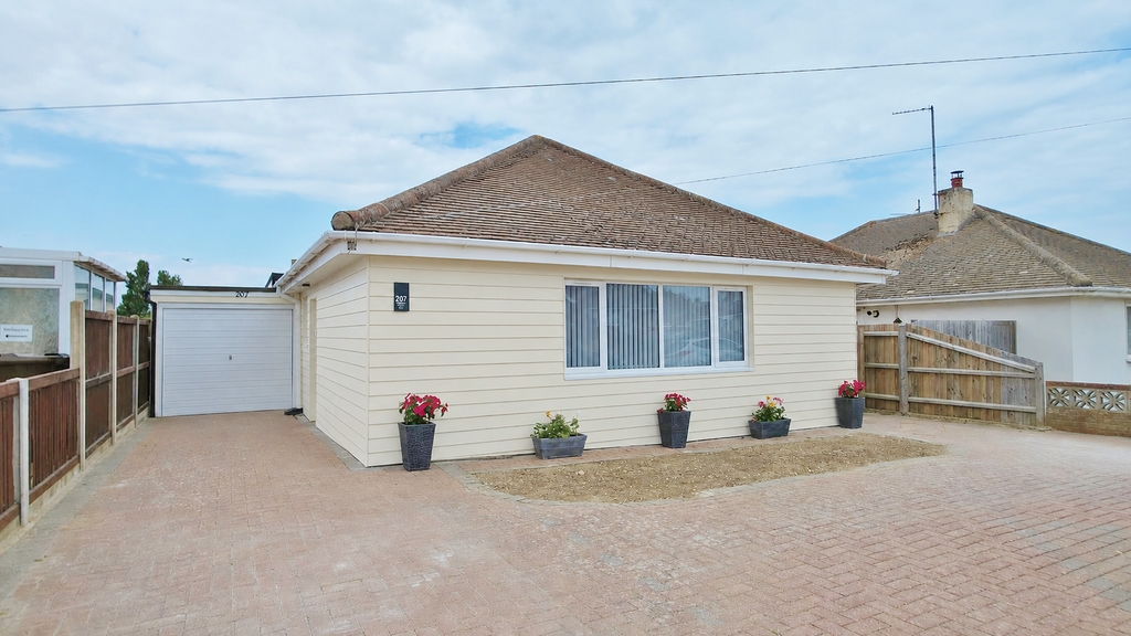 Property photo 1 of 18 Front (Exterior)