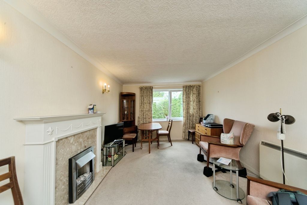 Property photo 2 of 14 Photo
