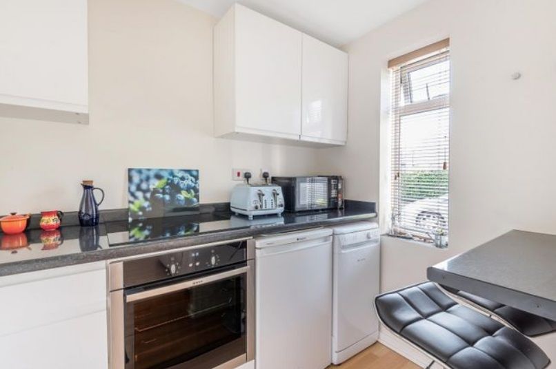 Property photo 3 of 6 14 Langley Road K...