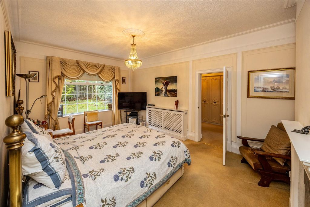 Additional image 32 of 4 bed property for saleWoodside Road, Huddersfield HD4