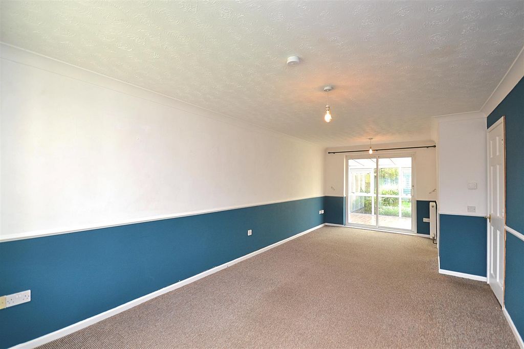 Property photo 2 of 15 22 (4).Png