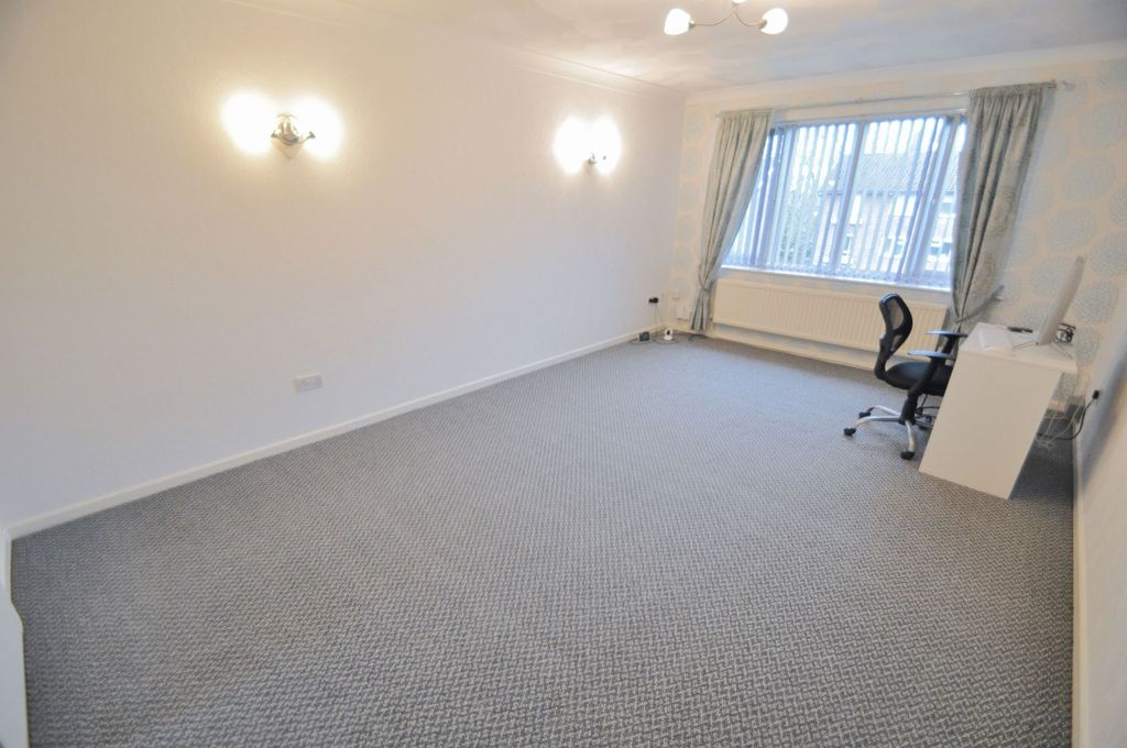 Property photo 2 of 26