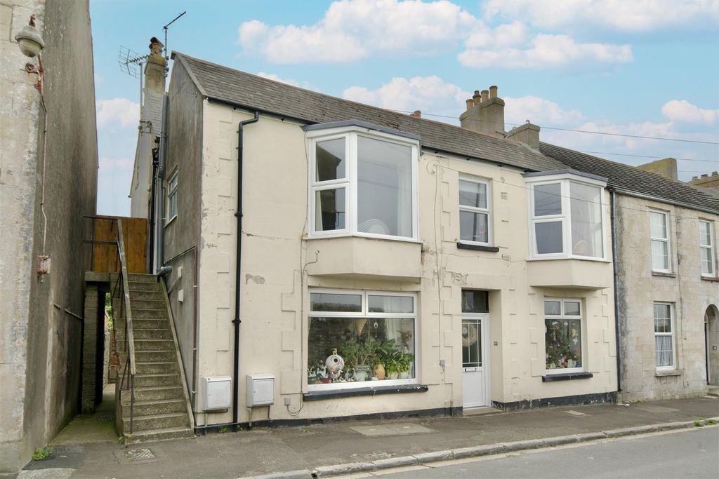 Property photo 1 of 12 24c Gr Front Copy.Jpg