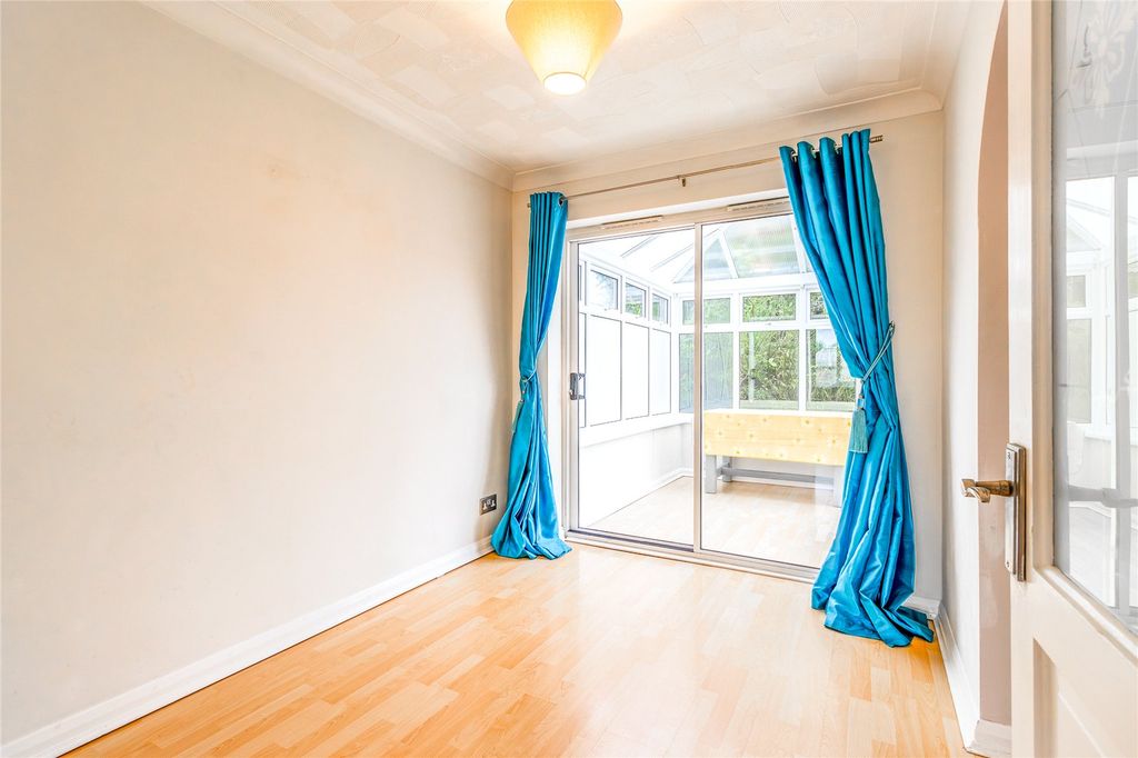 Property photo 3 of 10 Picture No. 17