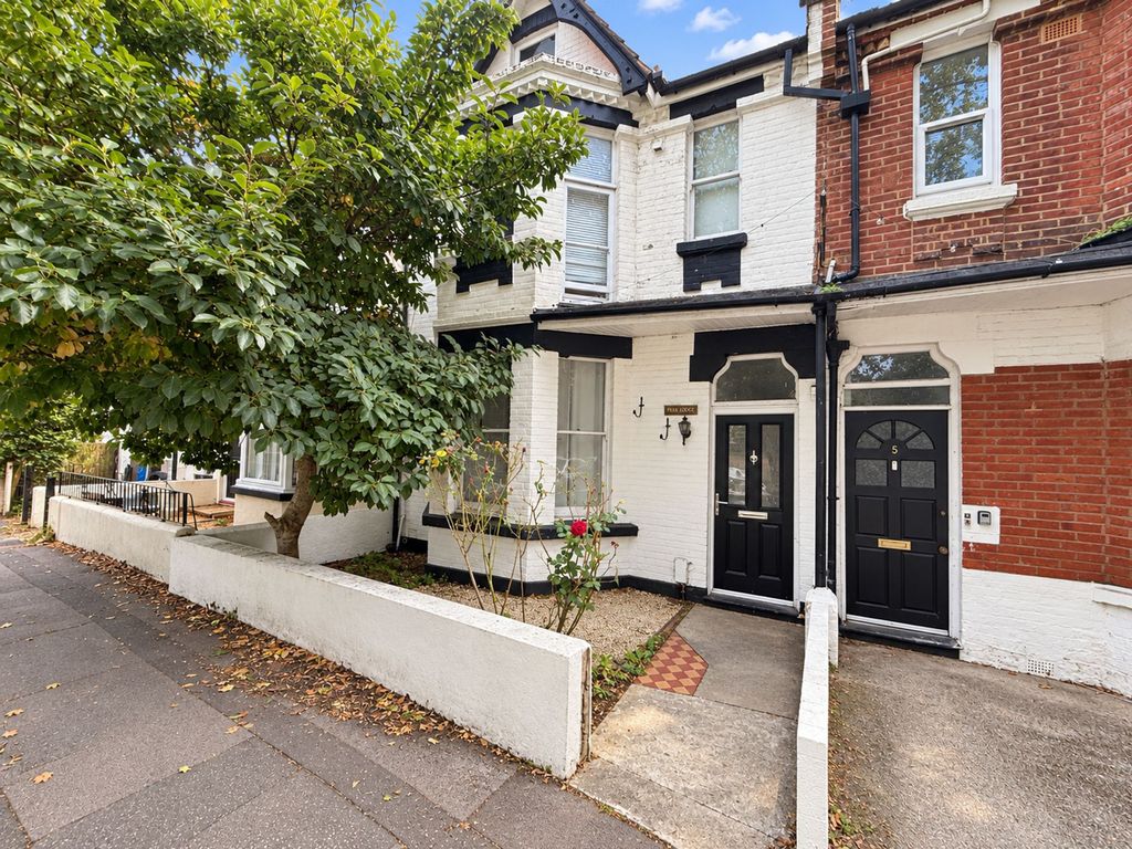 Property photo 1 of 17