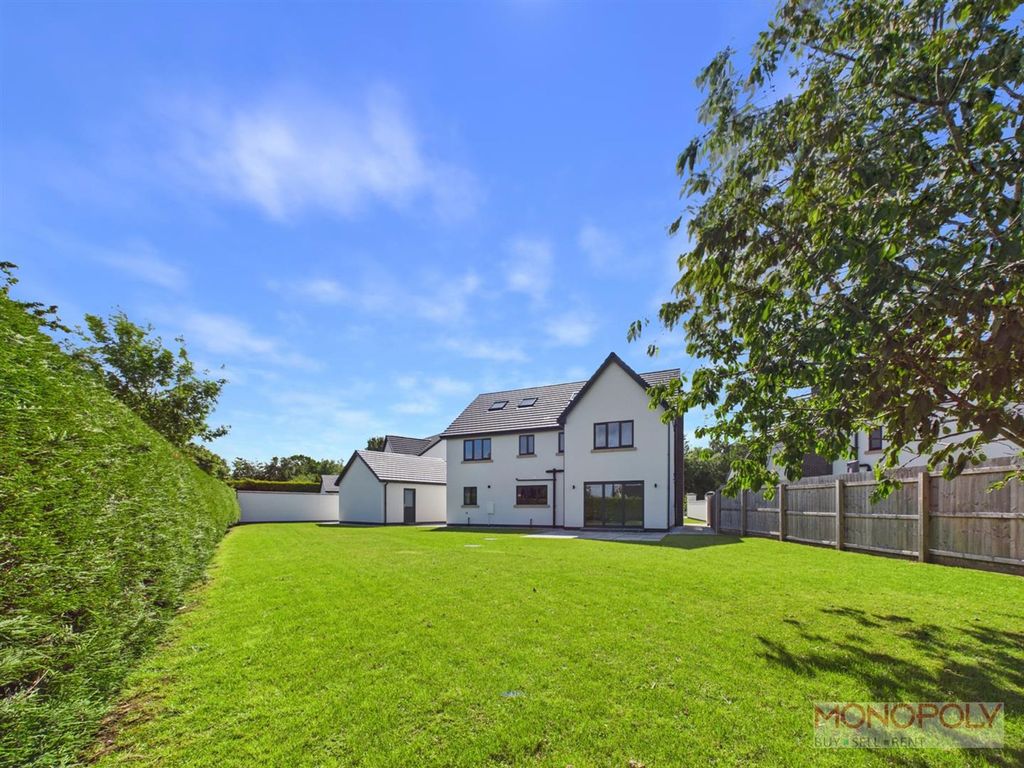Additional image 23 of 5 bed detached house for saleQueen Street, Treuddyn CH7