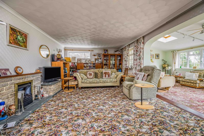 Property photo 2 of 16 Photo 37